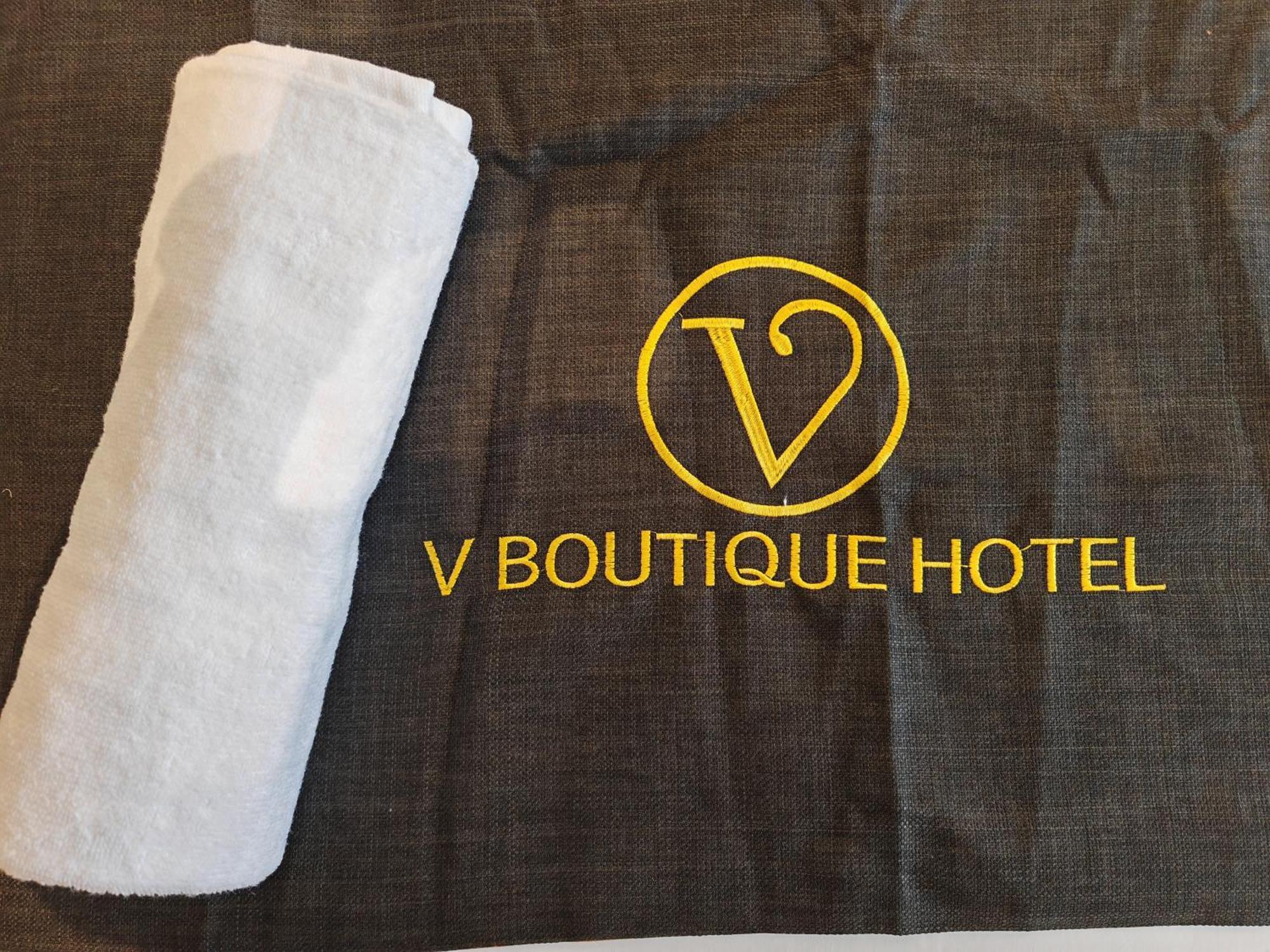 V Boutique Hotel Seremban Buitenkant foto